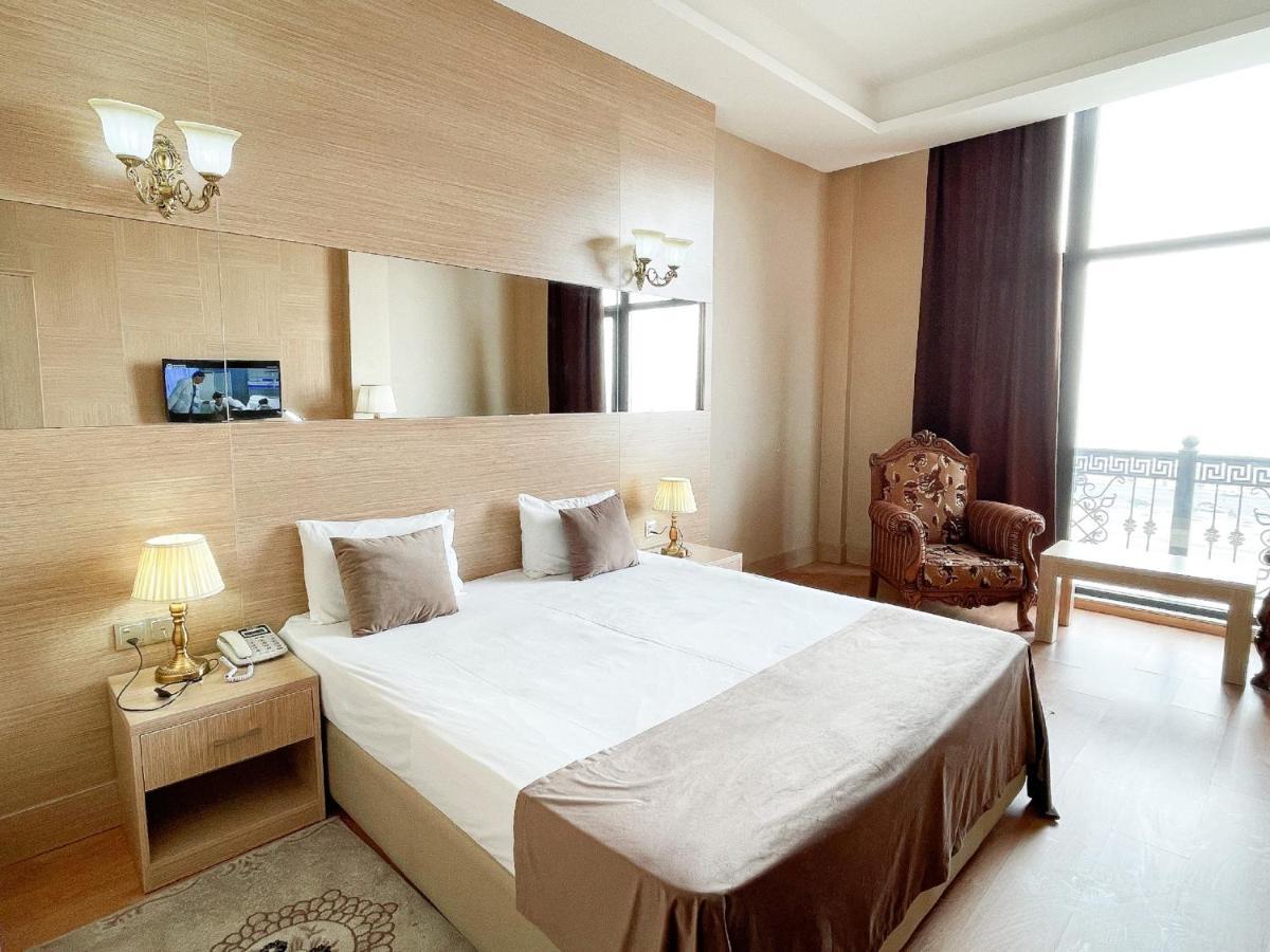 Nobel Hotel Baku Kültér fotó