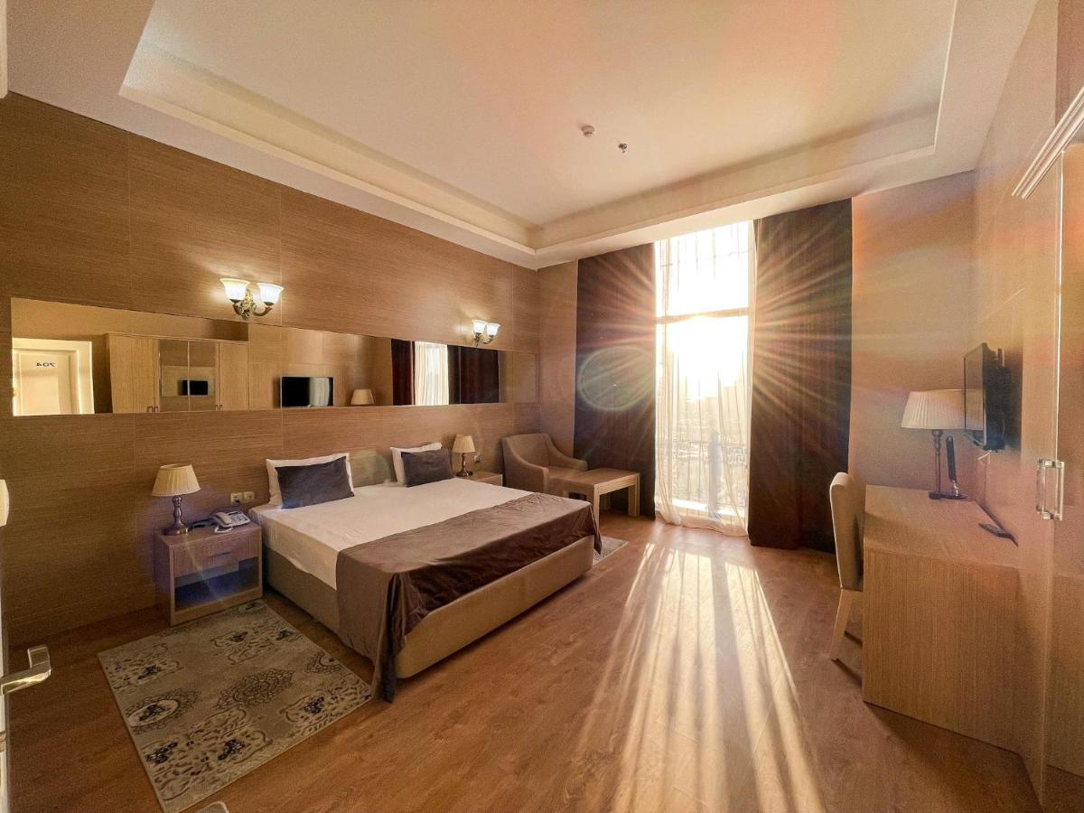 Nobel Hotel Baku Kültér fotó