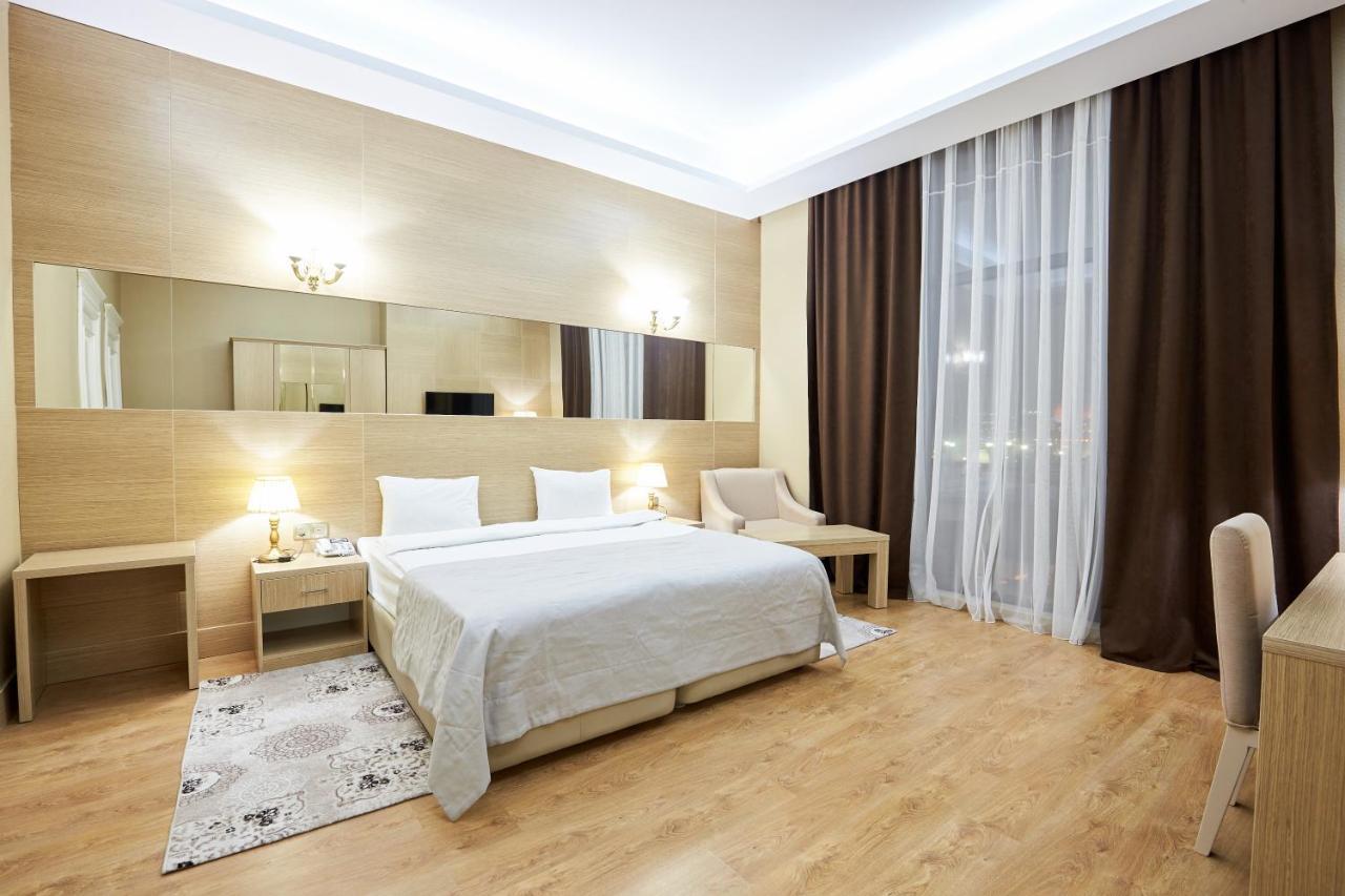 Nobel Hotel Baku Kültér fotó