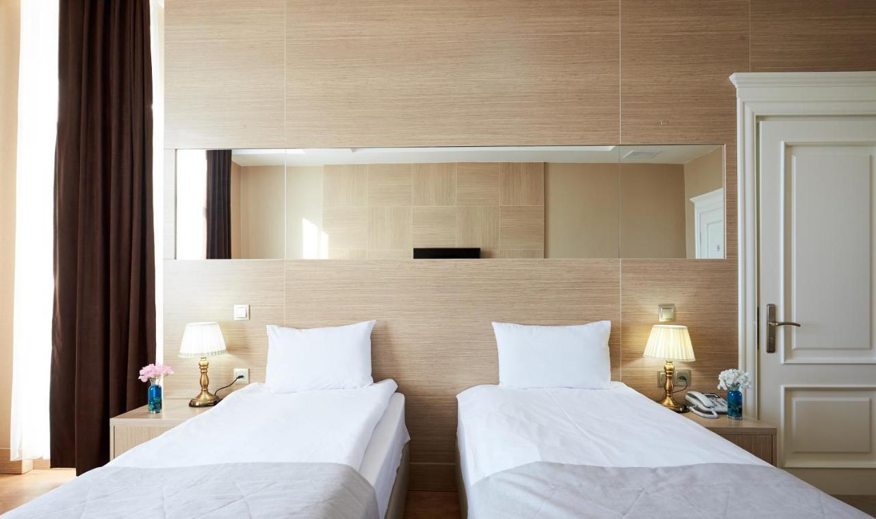Nobel Hotel Baku Kültér fotó