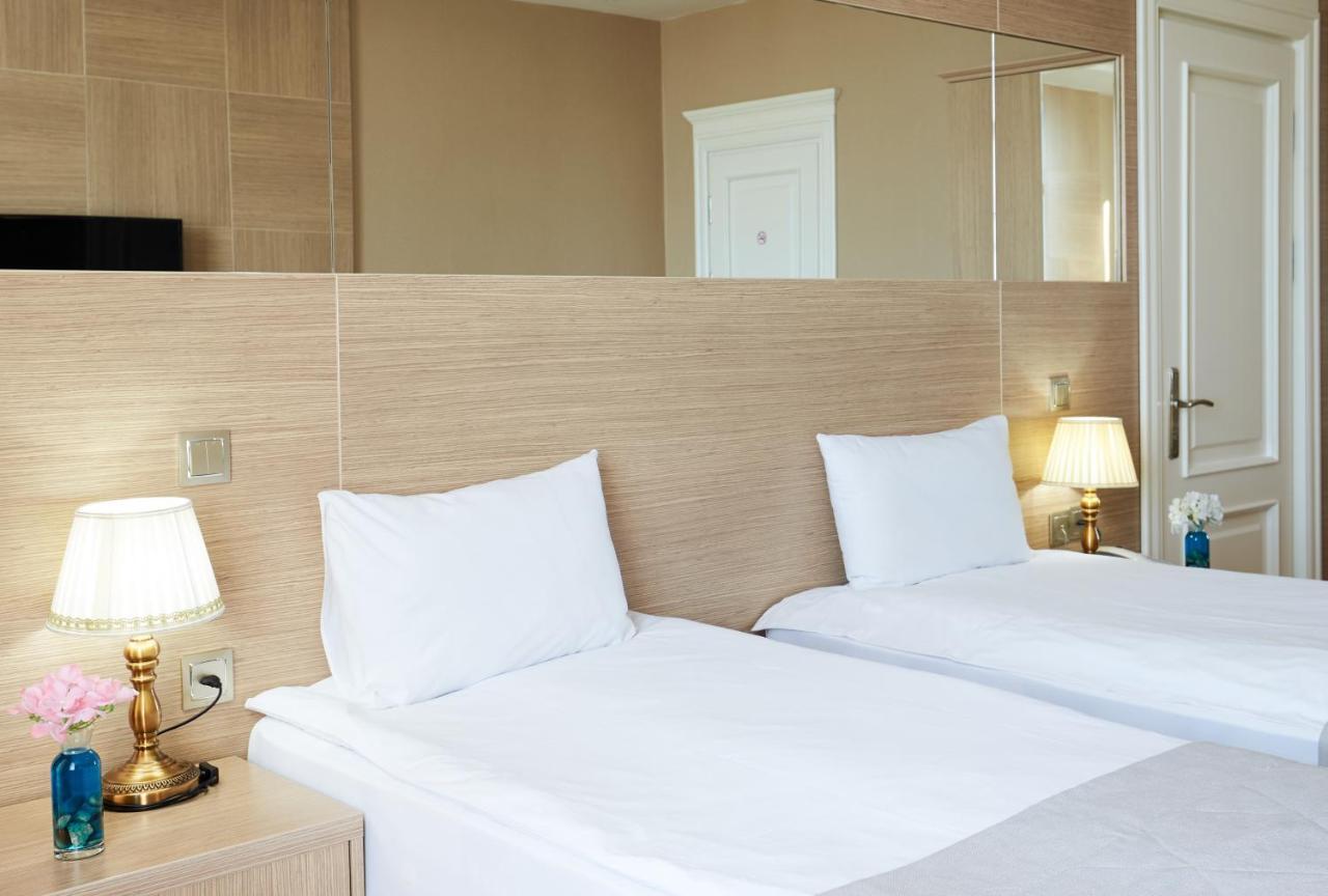 Nobel Hotel Baku Kültér fotó